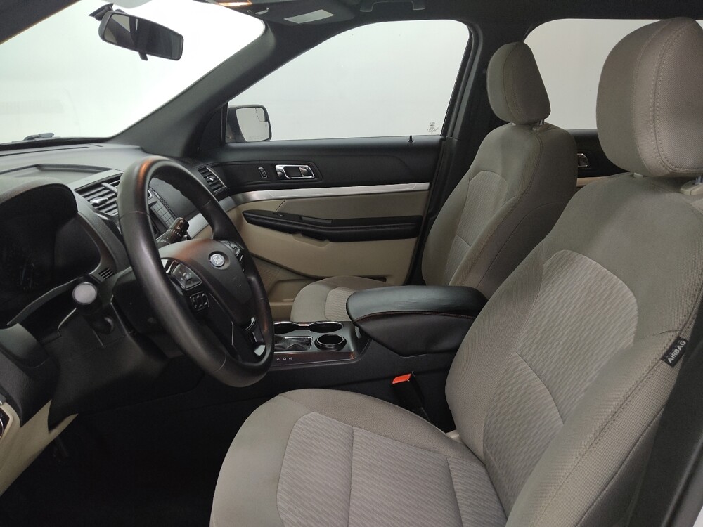 2018 Ford Explorer in St. Louis, MO 63136 - 18143735 17