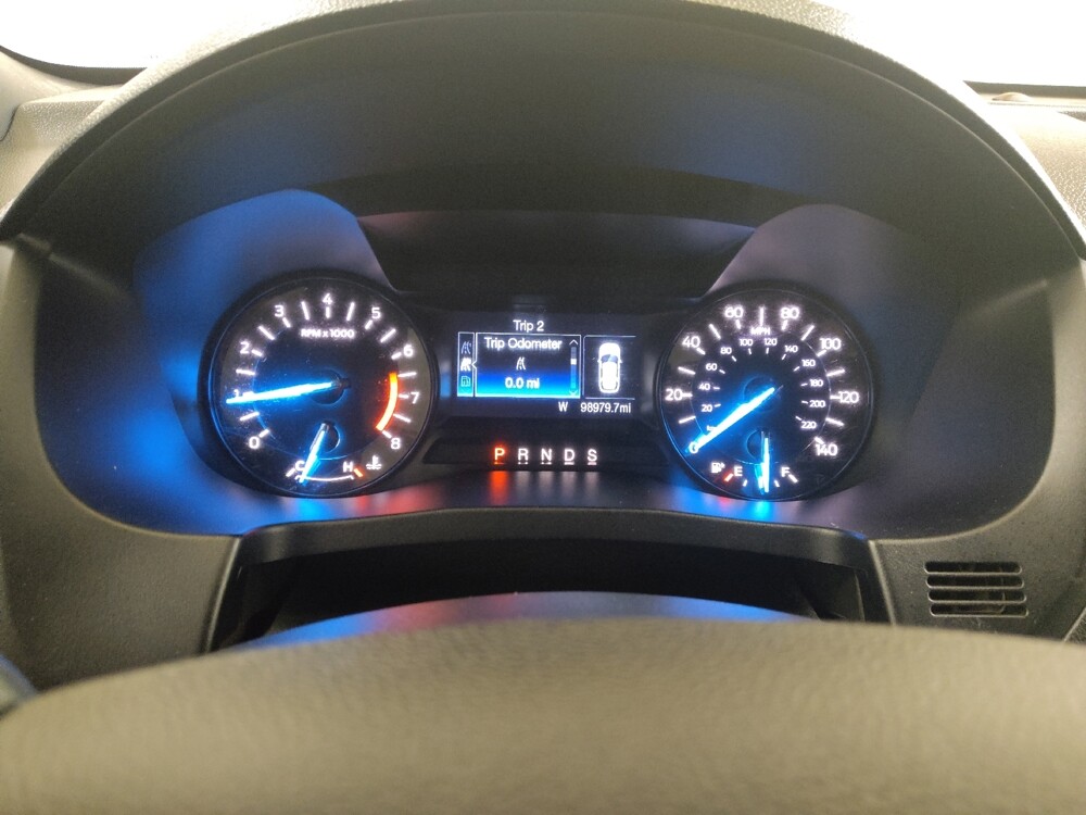 2018 Ford Explorer in St. Louis, MO 63136 - 18143735 23