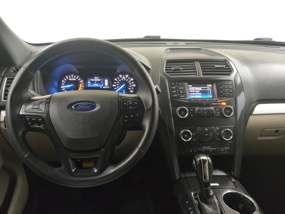 2018 Ford Explorer in St. Louis, MO 63136 - 18143735 22