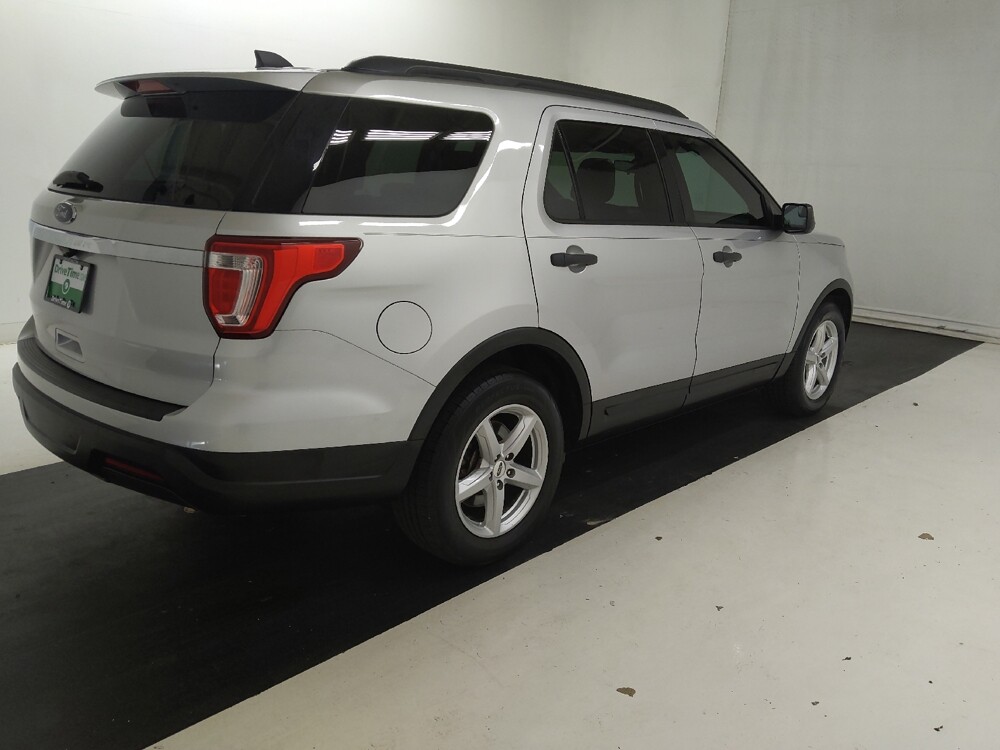 2018 Ford Explorer in St. Louis, MO 63136 - 18143735 10