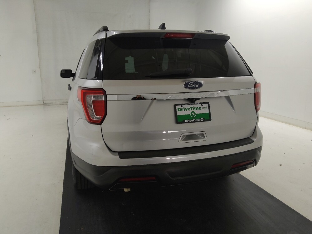 2018 Ford Explorer in St. Louis, MO 63136 - 18143735 6