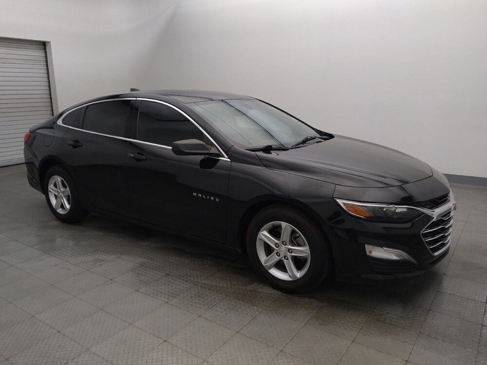 2020 Chevrolet Malibu in Houston, TX 77074 - 18143739 11
