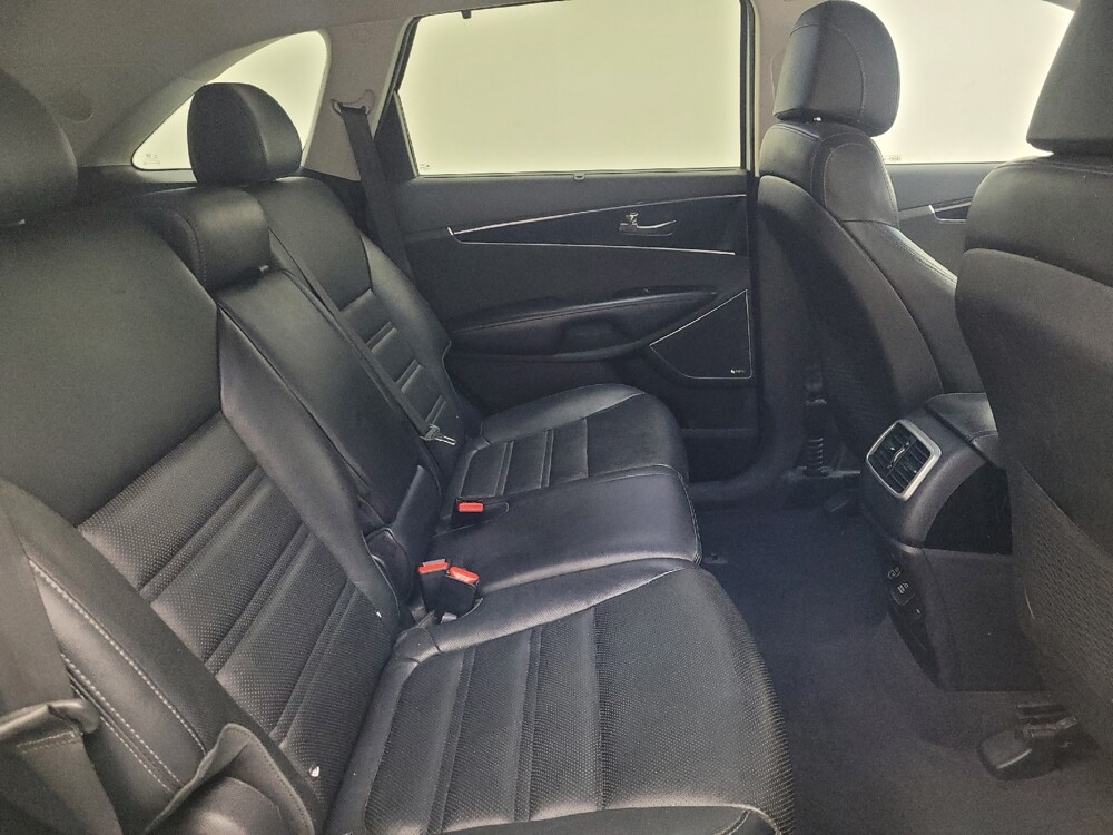 2017 Kia Sorento in Antioch, TN 37013 - 18143743 19