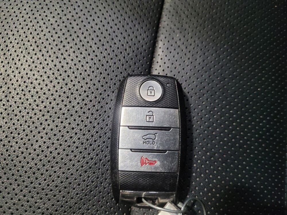 2017 Kia Sorento in Antioch, TN 37013 - 18143743 32