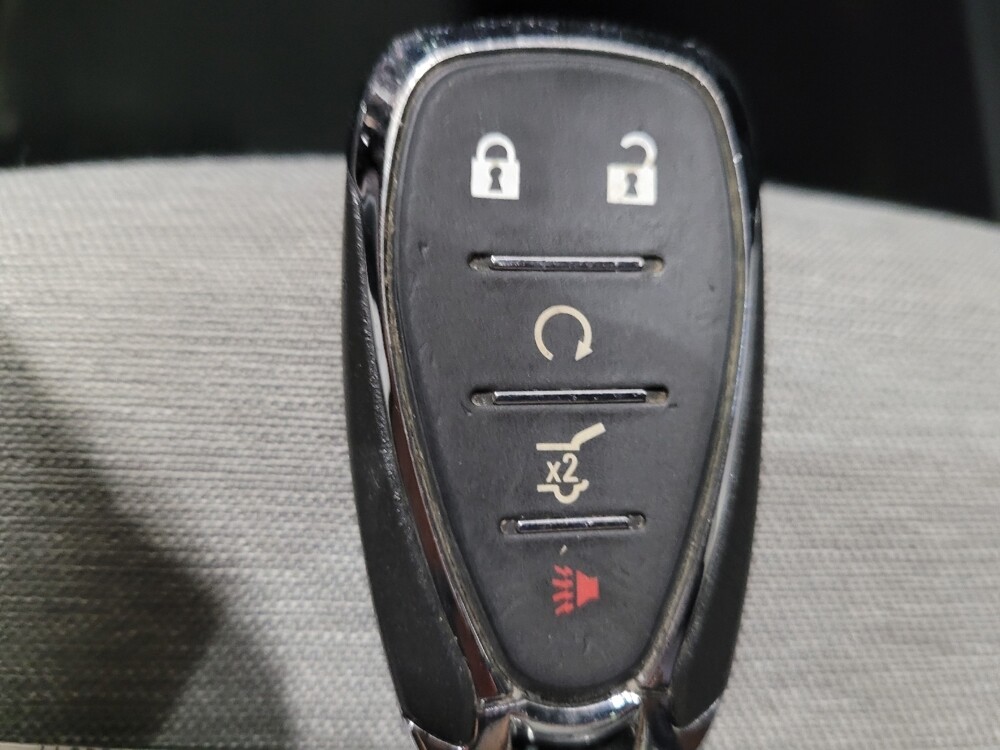 2023 Chevrolet Equinox in Pittsburgh, PA 15237 - 18143744 32