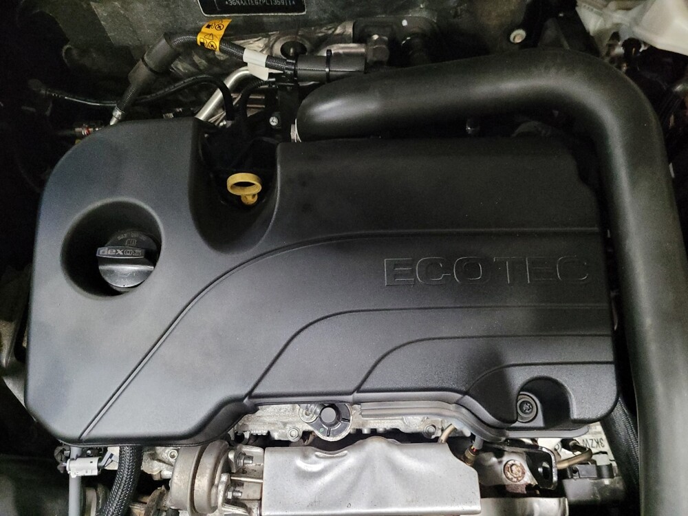 2023 Chevrolet Equinox in Pittsburgh, PA 15237 - 18143744 30