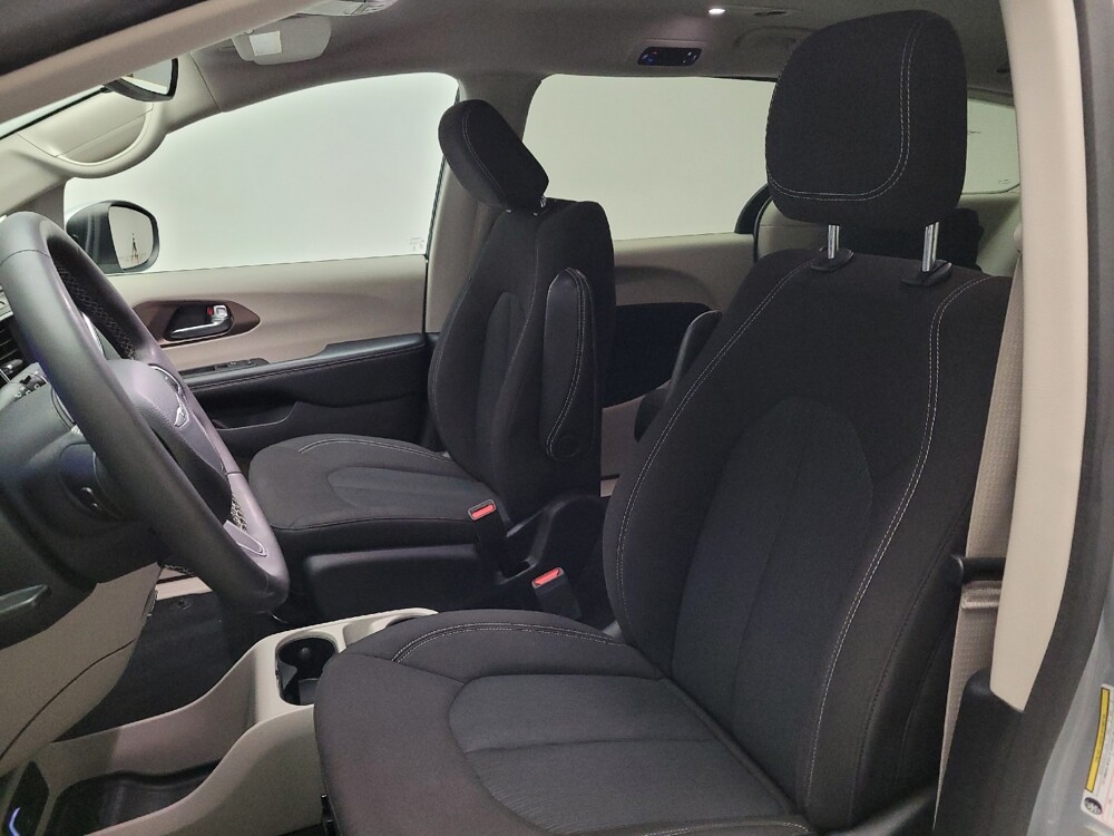 2023 Chrysler Voyager in Torrance, CA 90504 - 18143745 17