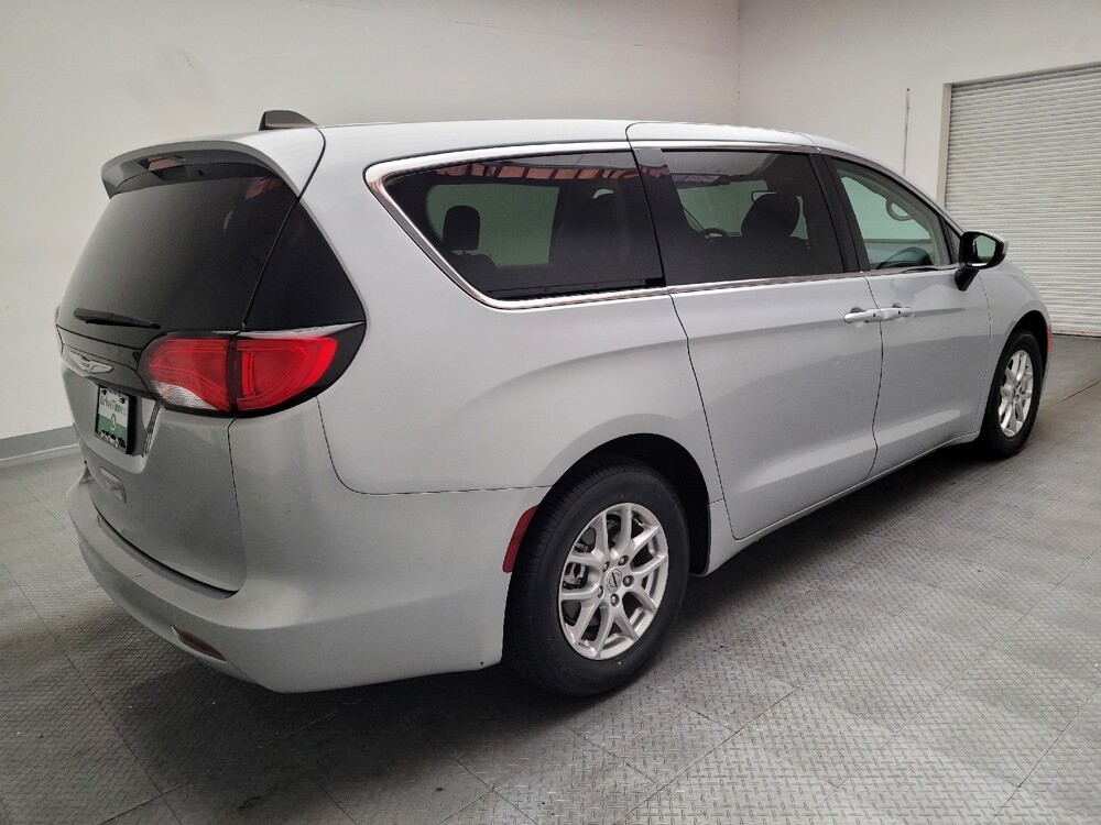 2023 Chrysler Voyager in Torrance, CA 90504 - 18143745 9