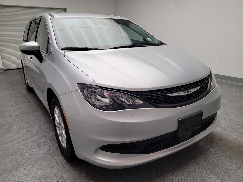 2023 Chrysler Voyager in Torrance, CA 90504 - 18143745 14
