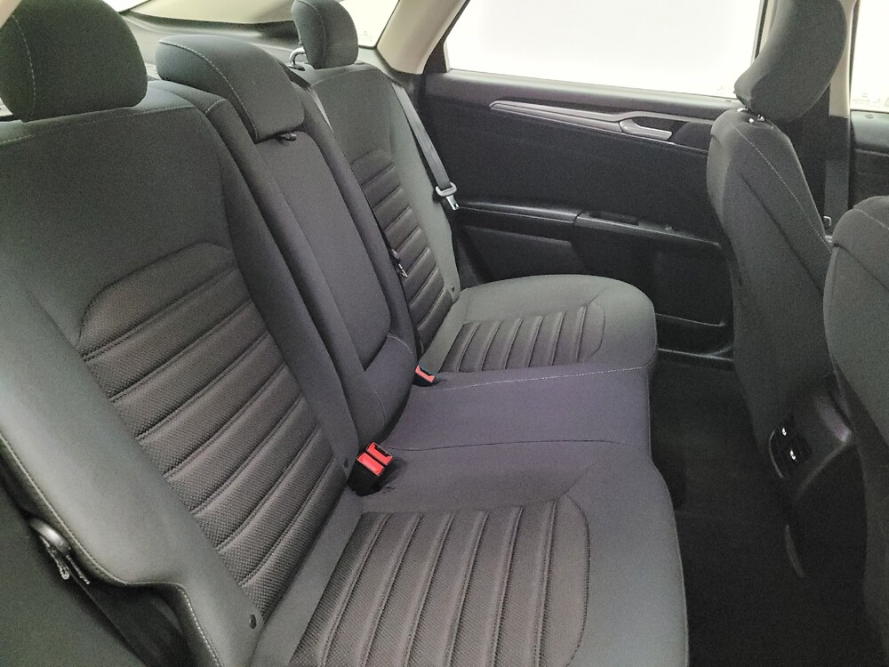 2019 Ford Fusion in Torrance, CA 90504 - 18143749 19