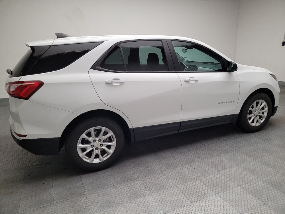 2018 Chevrolet Equinox in Sacramento, CA 95821 - 18143759 10