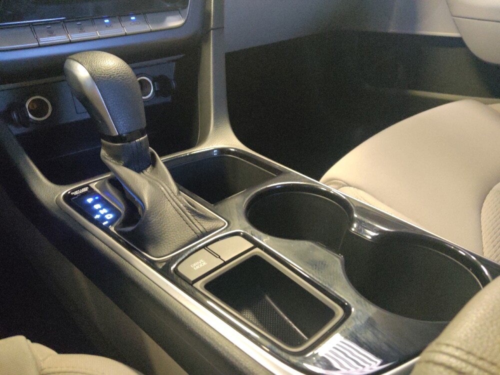 2018 Hyundai Sonata in Tucson, AZ 85705 - 18143761 26