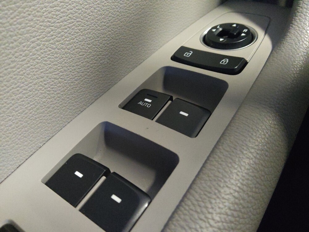 2018 Hyundai Sonata in Tucson, AZ 85705 - 18143761 27