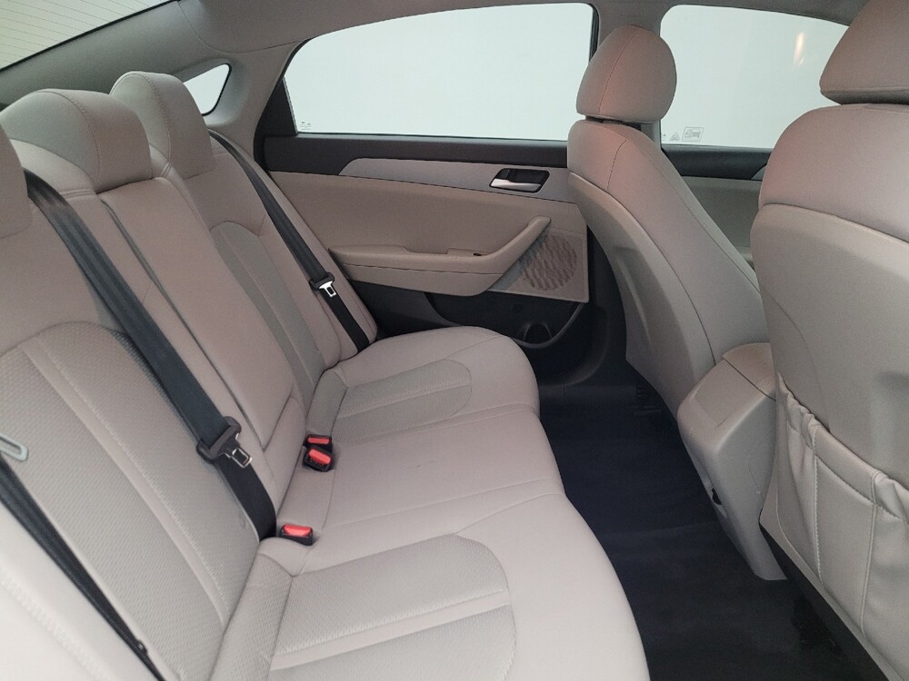 2018 Hyundai Sonata in Tucson, AZ 85705 - 18143761 19
