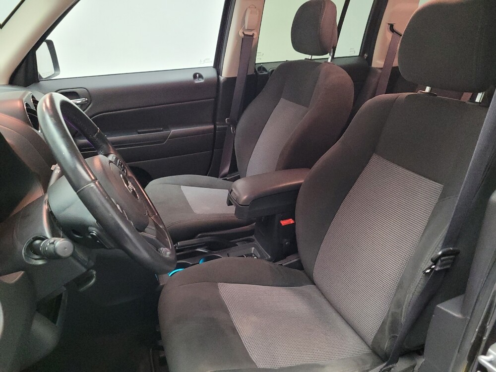 2017 Jeep Patriot in Riverside, CA 92504 - 18143762 17