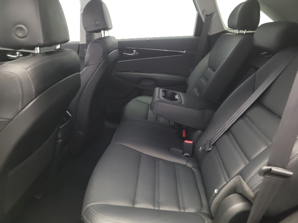 2018 Kia Sorento in Downey, CA 90241 - 18143774 18