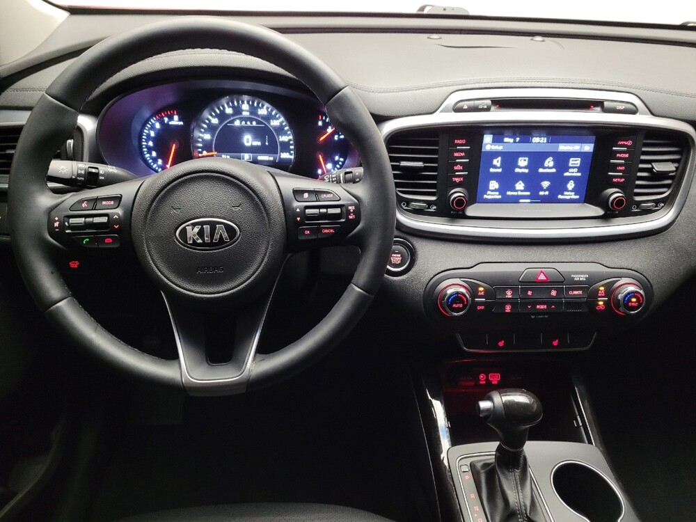 2018 Kia Sorento in Downey, CA 90241 - 18143774 22