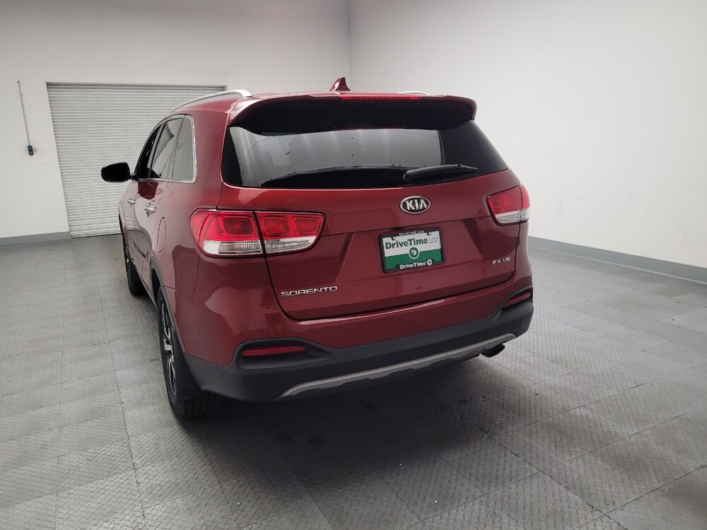 2018 Kia Sorento in Downey, CA 90241 - 18143774 6