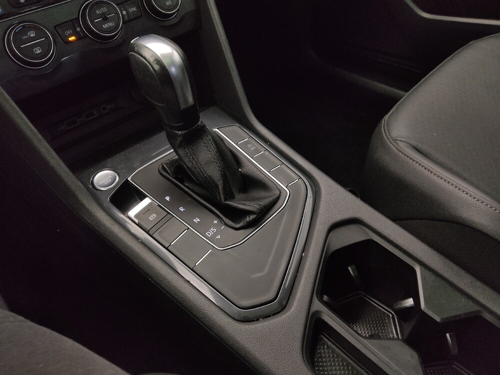 2020 Volkswagen Tiguan in Topeka, KS 66611 - 18143775 26