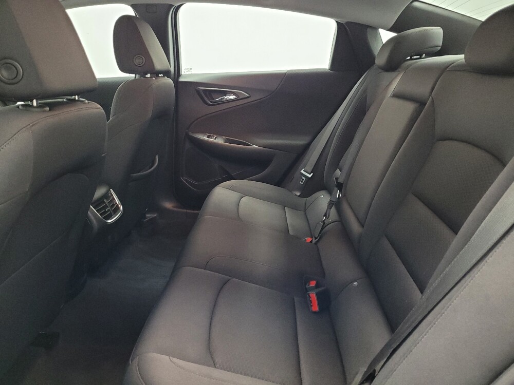 2023 Chevrolet Malibu in Las Vegas, NV 89104 - 18143785 18