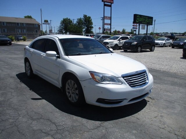 2014 Chrysler 200 in Oak Grove, MO 64075 - 18143786 3