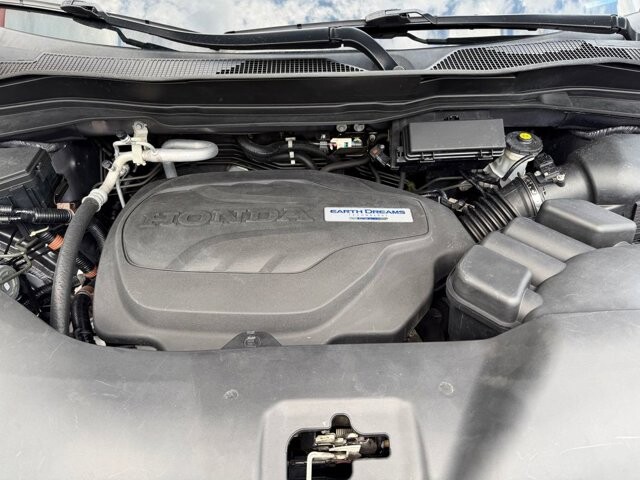 2016 Honda Pilot in Knoxville, TN 37920 - 18143787 36