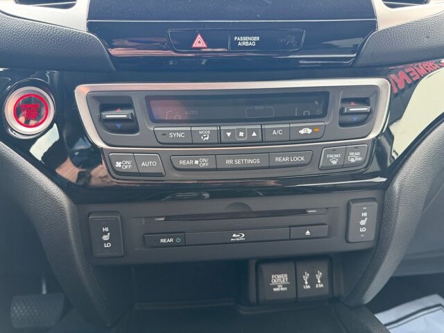 2016 Honda Pilot in Knoxville, TN 37920 - 18143787 26