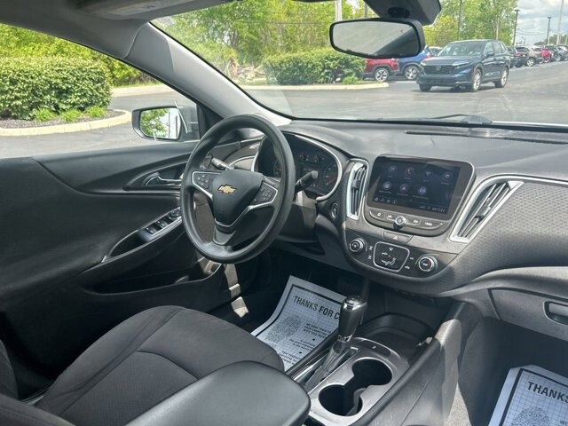 2019 Chevrolet Malibu in Marysville, OH 43040 - 18143803 31
