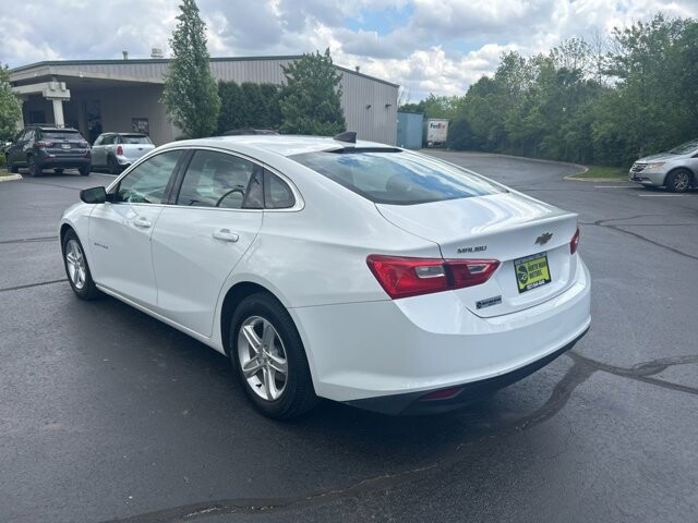 2019 Chevrolet Malibu in Marysville, OH 43040 - 18143803 4