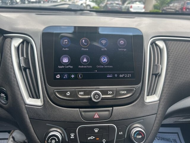2019 Chevrolet Malibu in Marysville, OH 43040 - 18143803 19