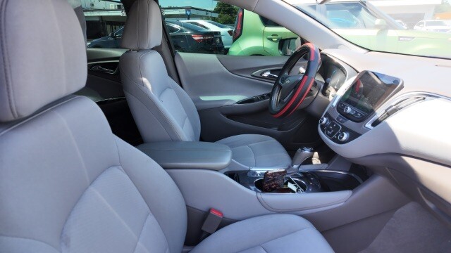 2017 Chevrolet Malibu in Dallas, TX 75228 - 18143821 16