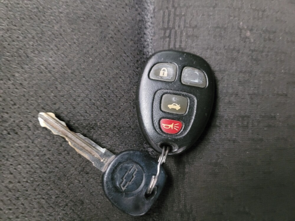 2015 Chevrolet Impala in Downey, CA 90241 - 18143826 32