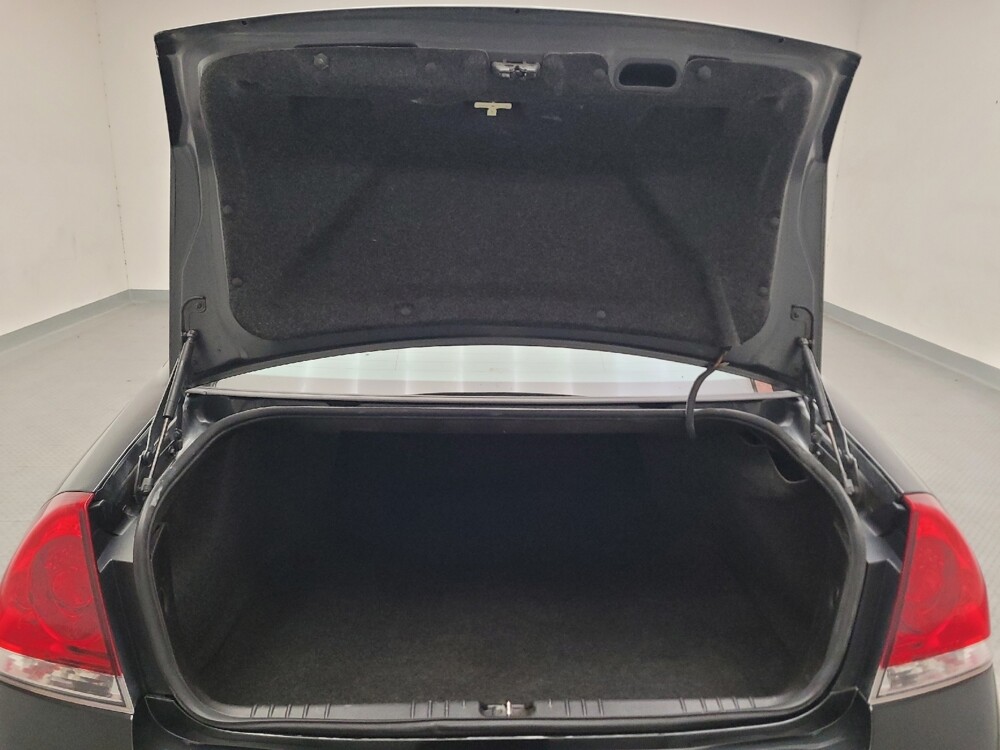 2015 Chevrolet Impala in Downey, CA 90241 - 18143826 29