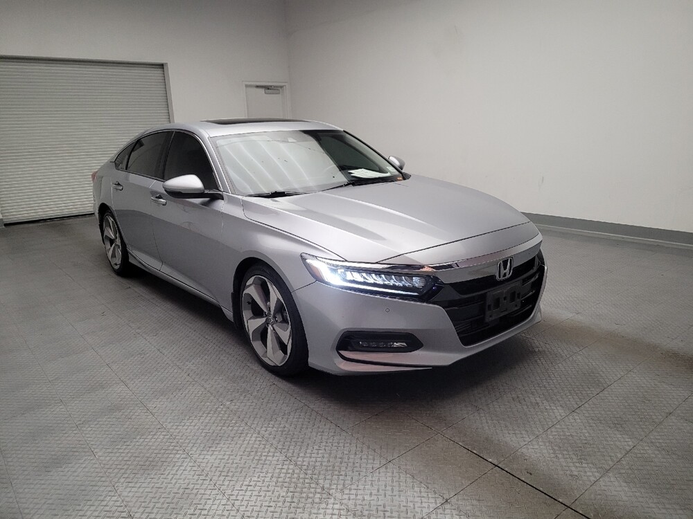 2018 Honda Accord in Downey, CA 90241 - 18143830 13
