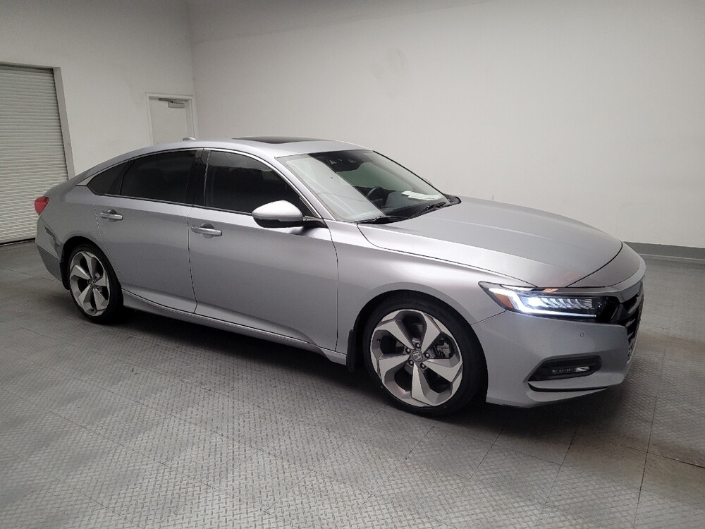 2018 Honda Accord in Downey, CA 90241 - 18143830 11