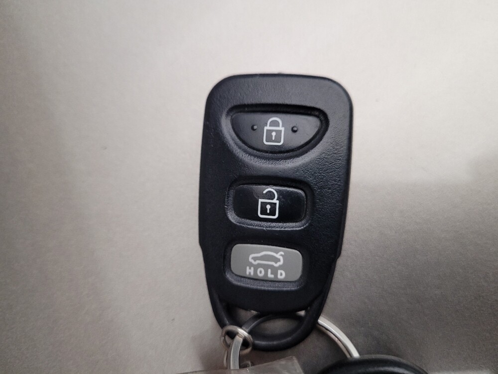 2015 Hyundai Elantra in Riverside, CA 92504 - 18143831 32