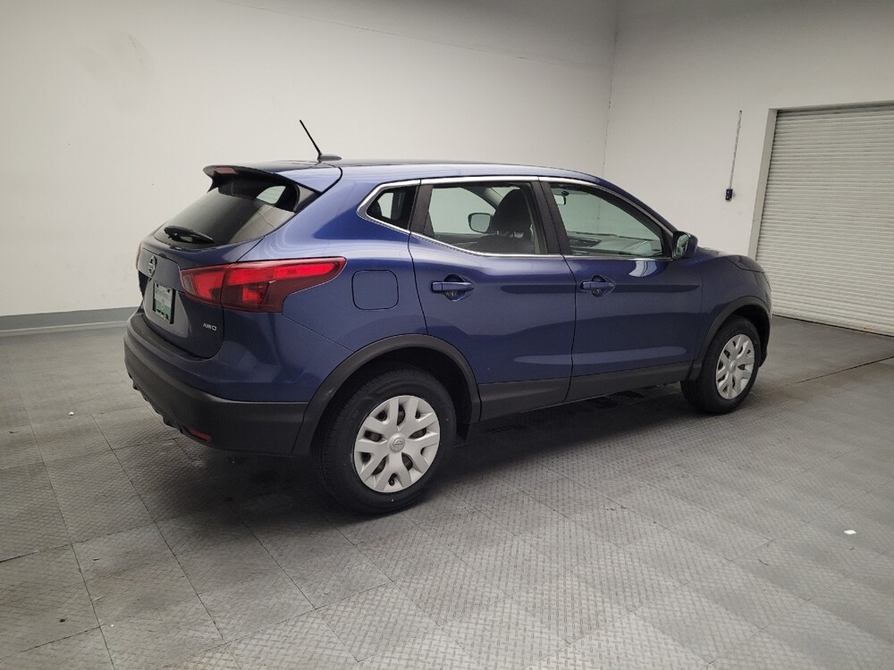2019 Nissan Rogue Sport in Riverside, CA 92504 - 18143832 10
