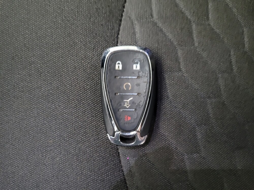2020 Chevrolet Equinox in Downey, CA 90241 - 18143836 32