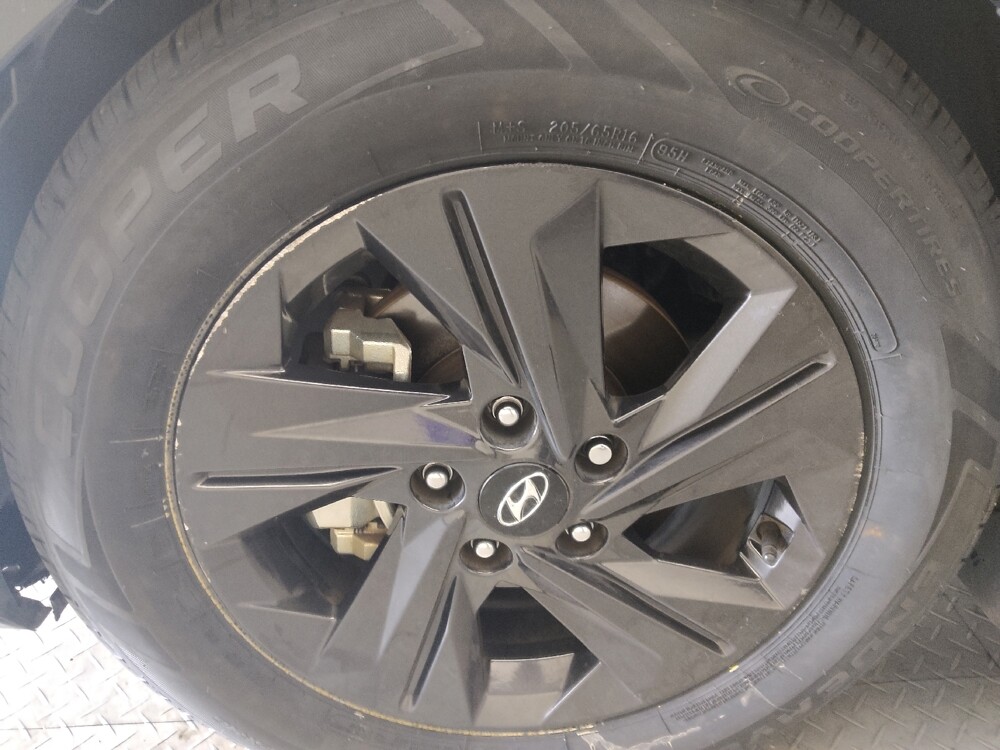 2022 Hyundai Elantra in Birmingham, AL 35215 - 18143849 31