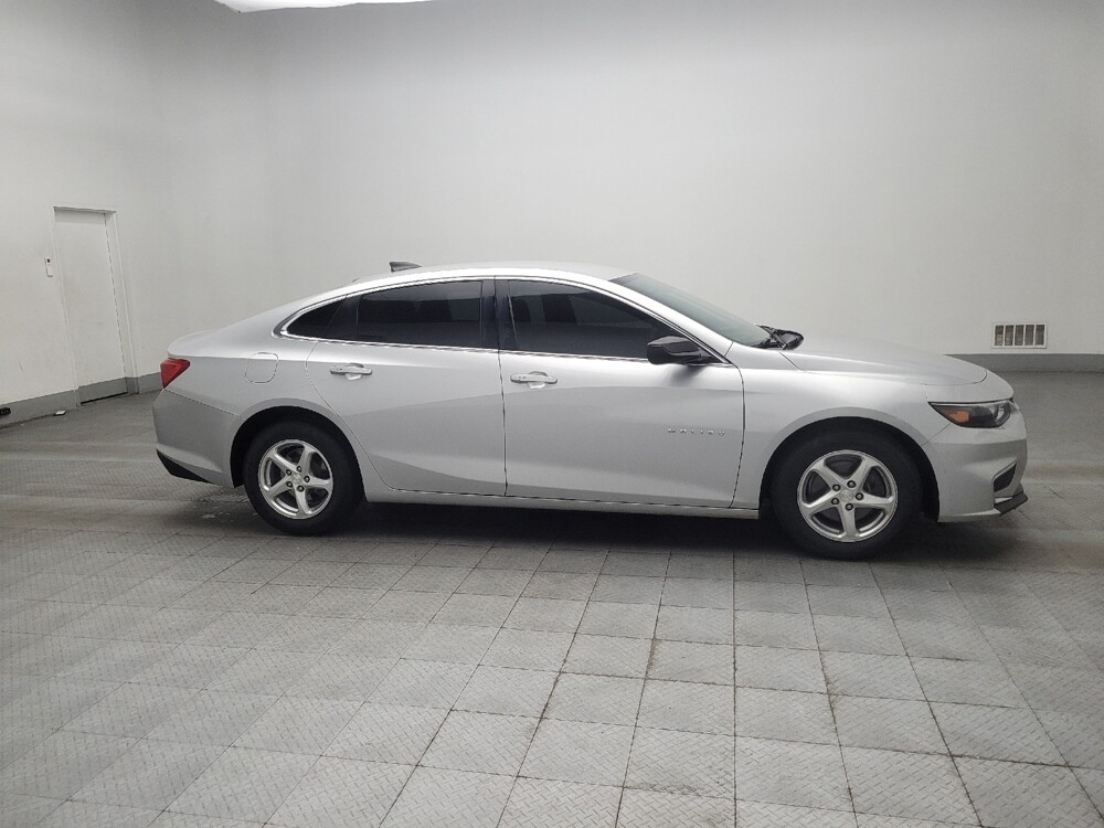 2018 Chevrolet Malibu in Stone Mountain, GA 30083 - 18143851 11