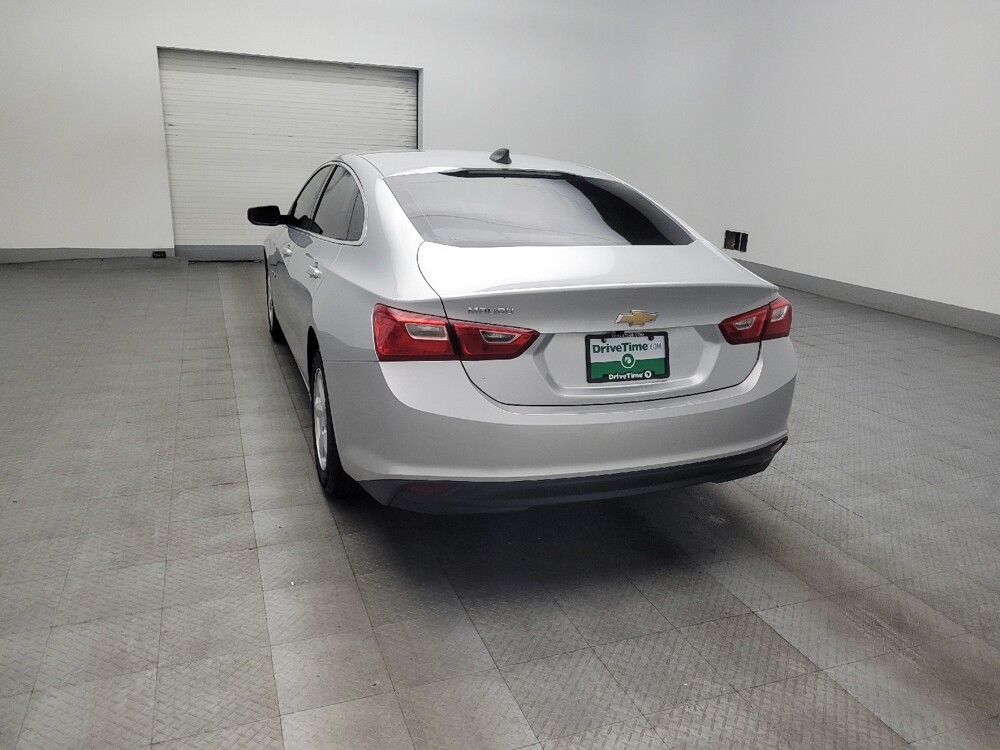 2018 Chevrolet Malibu in Stone Mountain, GA 30083 - 18143851 5