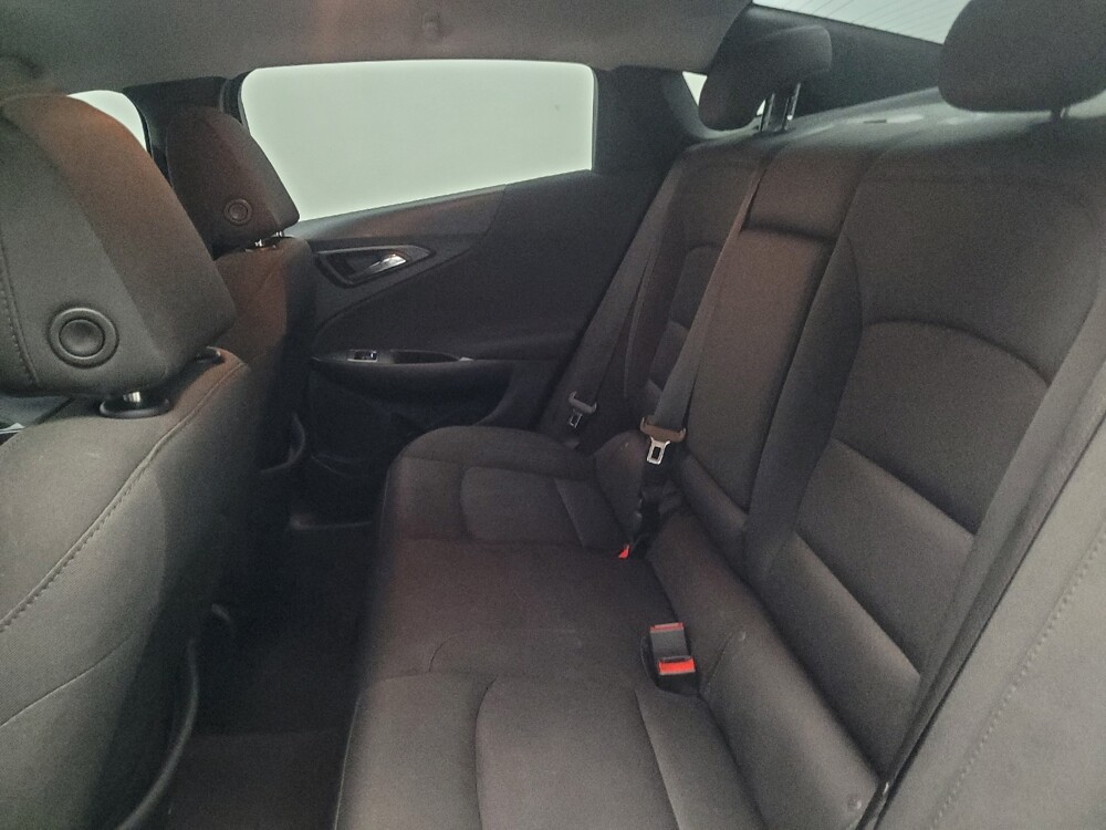 2018 Chevrolet Malibu in Stone Mountain, GA 30083 - 18143851 18
