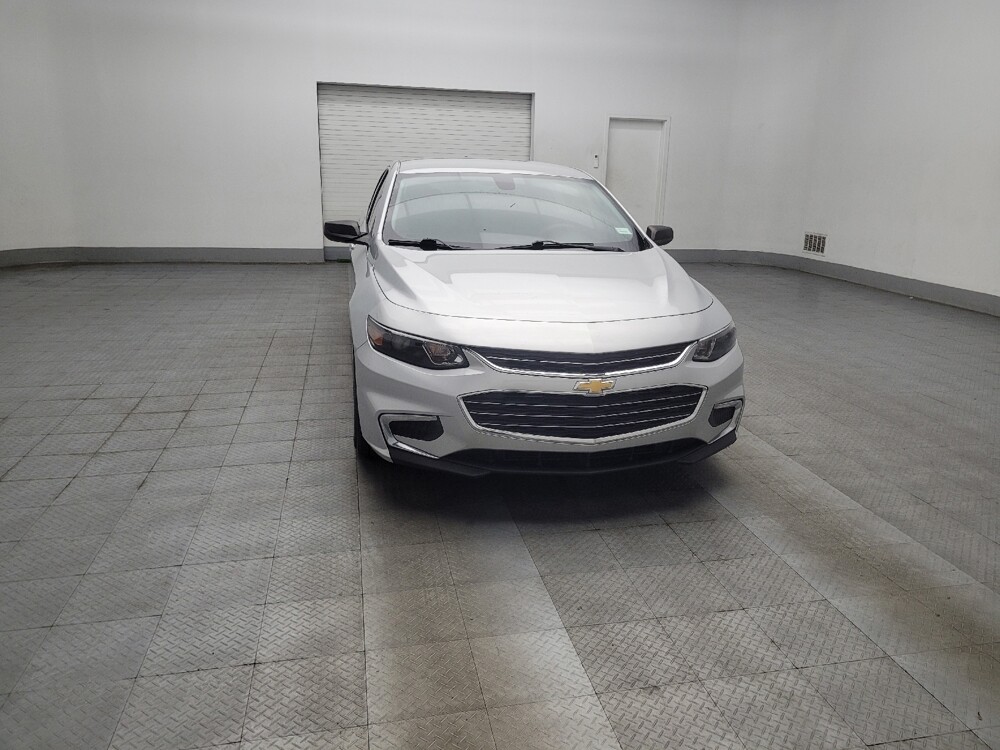 2018 Chevrolet Malibu in Stone Mountain, GA 30083 - 18143851 14