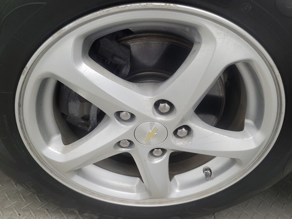 2018 Chevrolet Malibu in Stone Mountain, GA 30083 - 18143851 31
