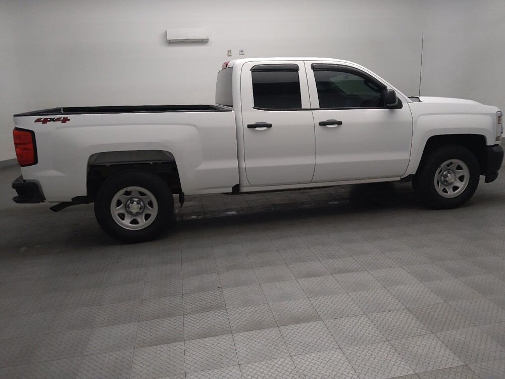 2017 Chevrolet Silverado 1500 in Fort Worth, TX 76116 - 18143855 10