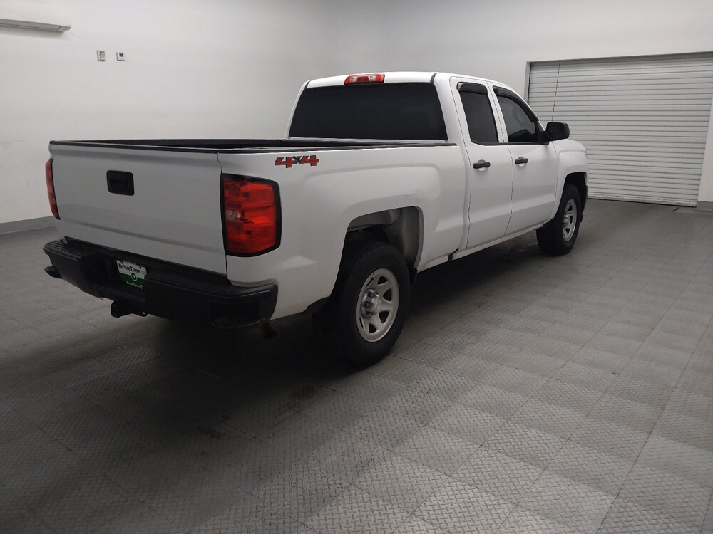 2017 Chevrolet Silverado 1500 in Fort Worth, TX 76116 - 18143855 9