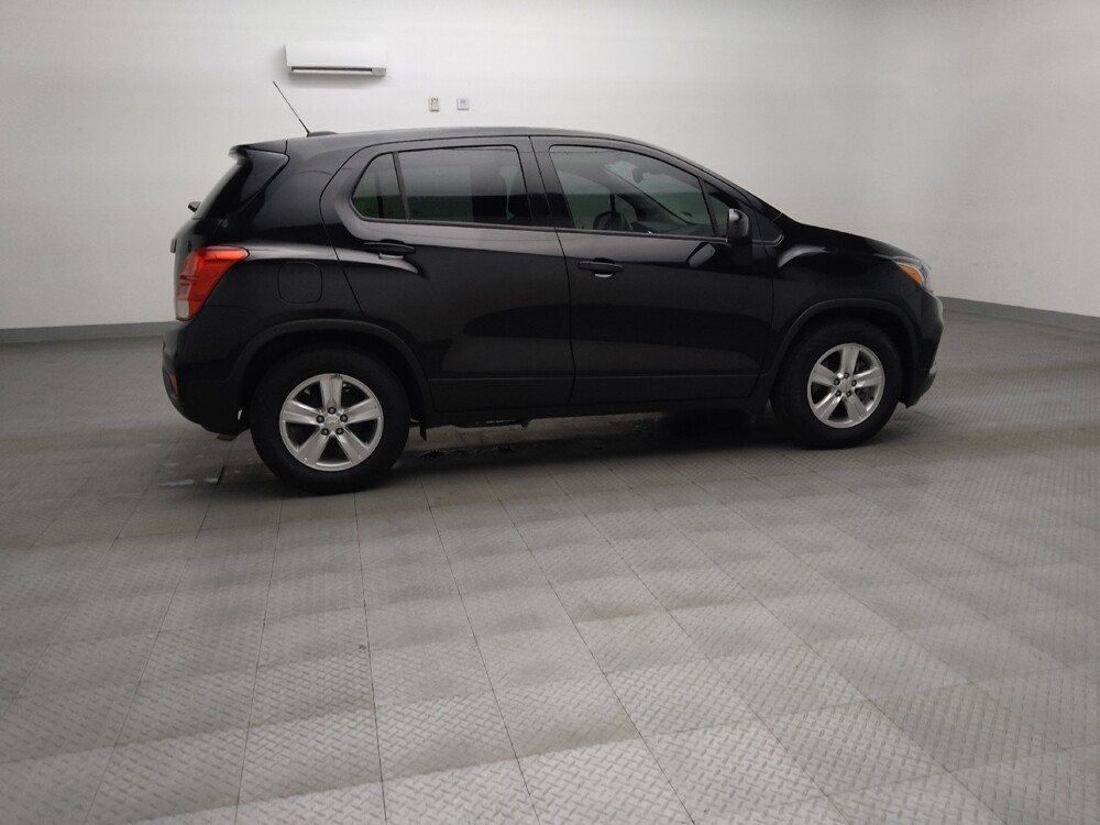 2020 Chevrolet Trax in Fort Worth, TX 76116 - 18143863 10