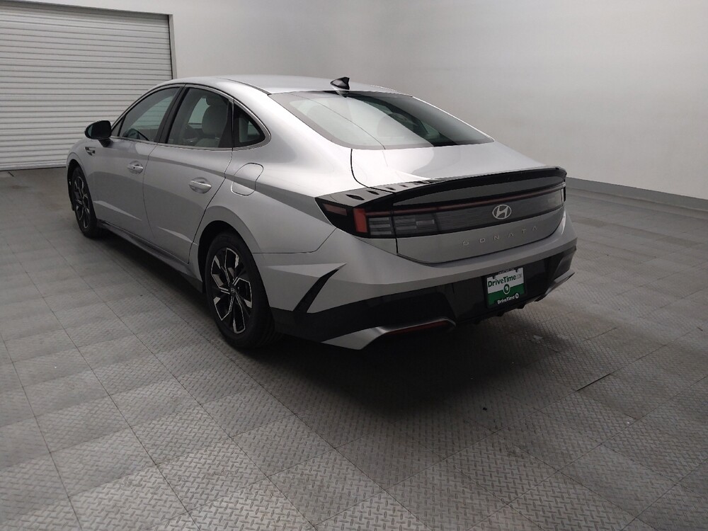 2024 Hyundai Sonata in Plano, TX 75074 - 18143873 5
