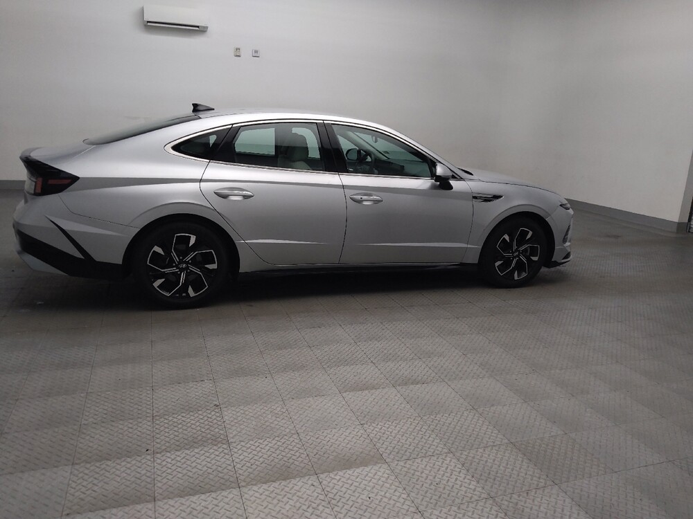 2024 Hyundai Sonata in Plano, TX 75074 - 18143873 10