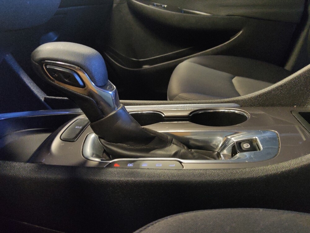 2022 Chevrolet Malibu in Phoenix, AZ 85015 - 18143883 26